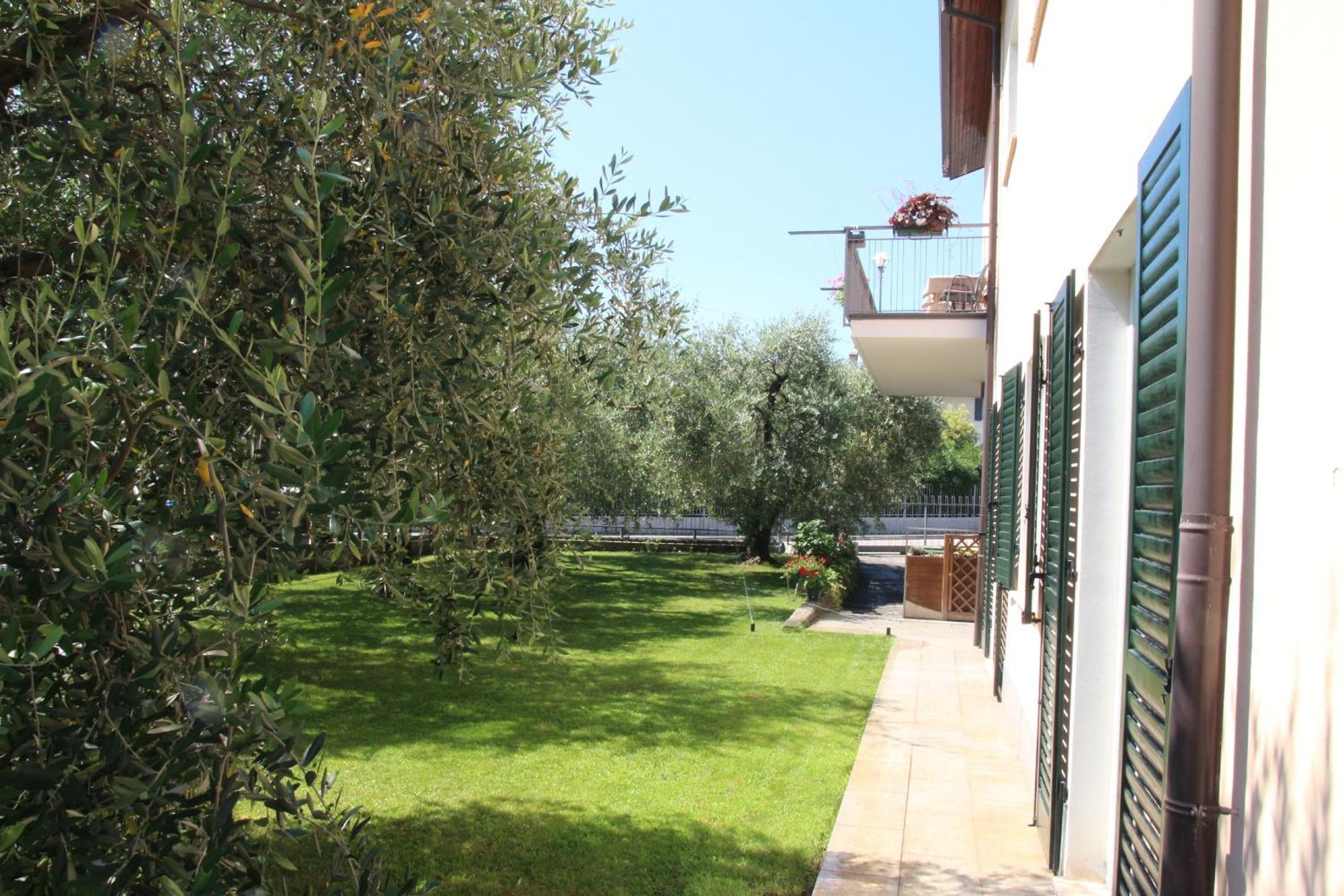 B&B Casa Wanda since 1999 Riva del Garda Exterior foto