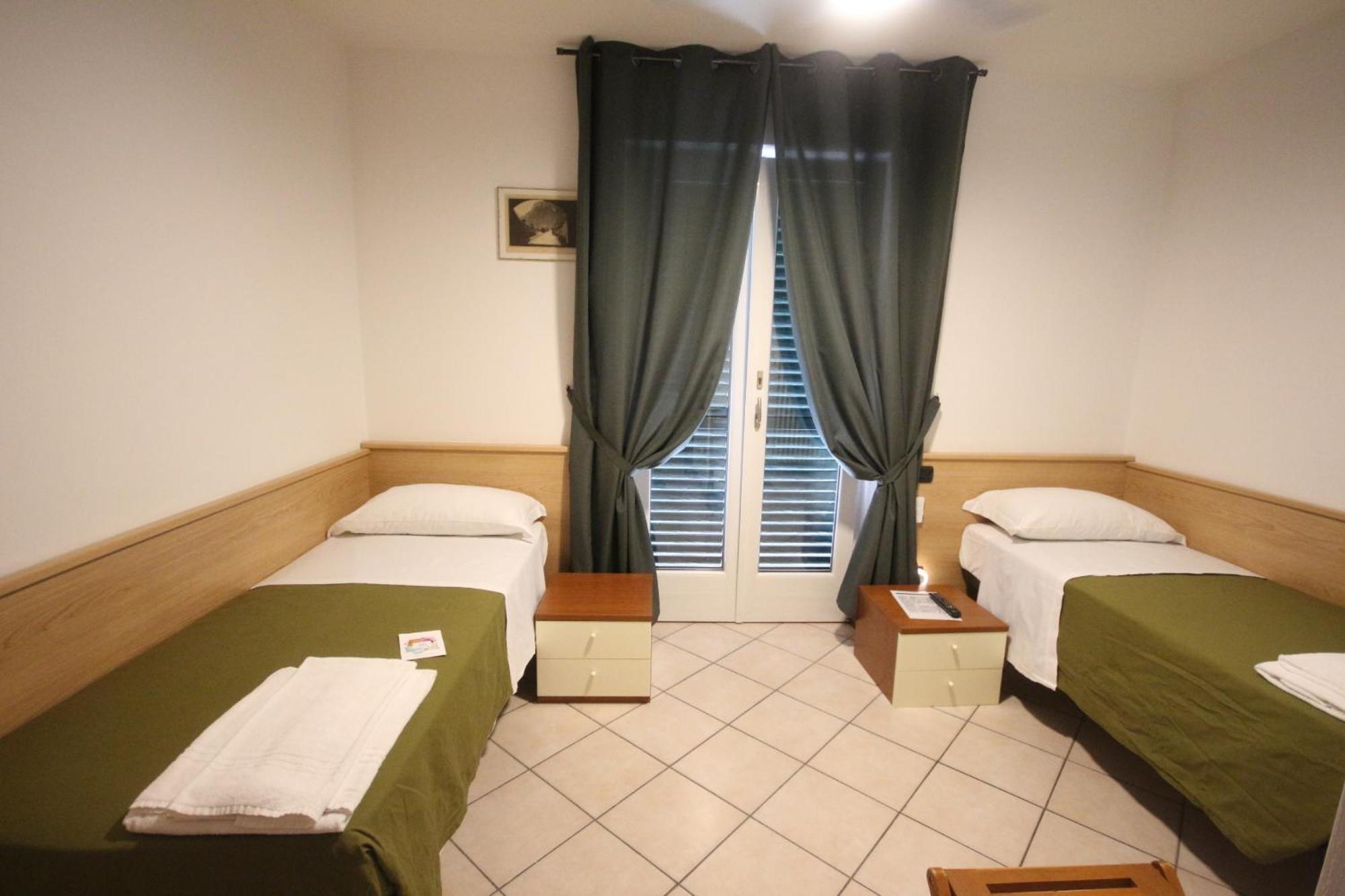 B&B Casa Wanda since 1999 Riva del Garda Exterior foto